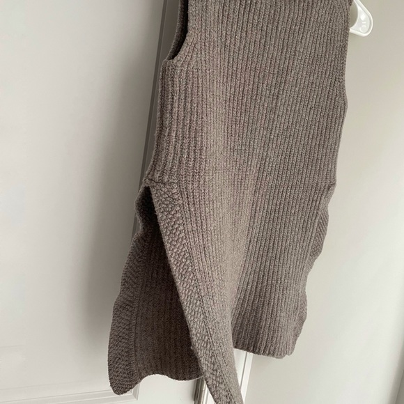 Aritzia Durandal Wool Sweater - Picture 3 of 6